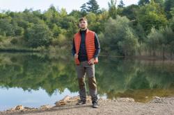 Husky Dresles M brick orange pánská péřová vesta