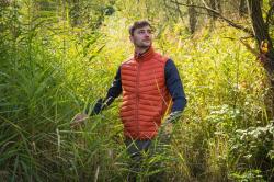 Husky Dresles M brick orange pánská péřová vesta