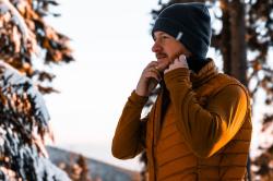 Husky Dresles M mustard pánská péřová vesta