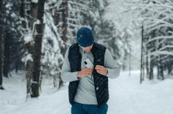 Husky Dresles M mustard pánská péřová vesta