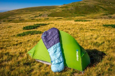 Husky Drape péřový zimní spacák