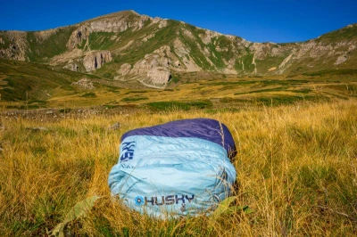 Husky Drape péřový zimní spacák