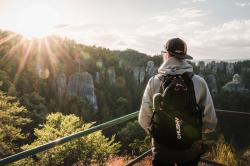 Husky Clever 30l černý turistický batoh