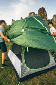 Husky Bizam 2 Plus zelený turistický stan pro 2 osoby + sleva 400,- na příslušenství