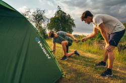 Husky Bizam 2 Plus zelený turistický stan pro 2 osoby + sleva 400,- na příslušenství