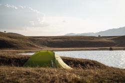 Husky Sawaj Camel 2 zelený ultralehký stan + sleva 400,- na příslušenství