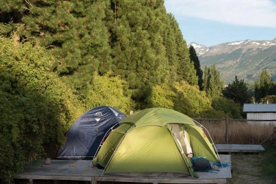 Husky Ultralight Sawaj Triton 2 zelený turistický stan + sleva 600,- na příslušenství
