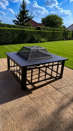 IGNIRA Čtvercové kryté ohniště PIT-008 80 cm s odkládací plochou