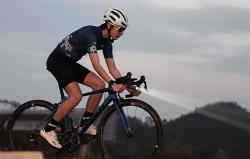 Igpsport Světlo na kolo, přední VS800 smart