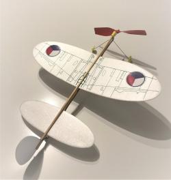 Populární KOMÁR na gumu SPITFIRE