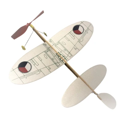 Populární KOMÁR na gumu SPITFIRE