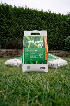 IQ Garden ICL Landscaper PRO New Grass 20-20-08 5 kg hnojivo