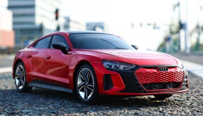 IQ models Audi RS e-tron GT na dálkové ovládání - červená IQ models Audi RS e-tron GT na dálkové ovládání - červená
