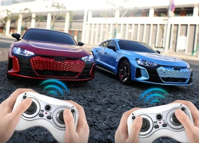 IQ models Audi RS e-tron GT na diaľkové ovládanie - modrá