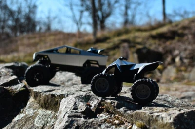 IQ models Čtyřkolka MZ Cyber-cross 1/14 na dálkové ovládání