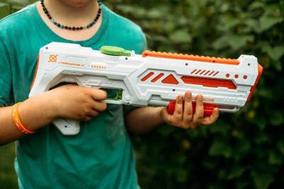 IQ models elektrická vodní pistole bílá
