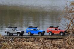 IQ models JEEP CHEROKEE 1/12 4x4 modrý