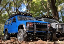 IQ models JEEP CHEROKEE 1/12 4x4 modrý