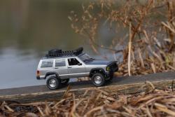 JEEP CHEROKEE 1/12 4x4 šedý