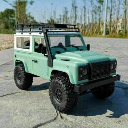 IQ models LAND ROVER Defender D90 1:12 zelená
