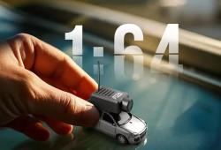 IQ models Mini RC auto s kamerou 1/64 stříbrná