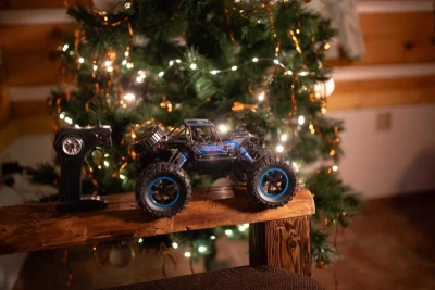 IQ models MZ-CLIMB - supersilný crawler 1/14 - modrý