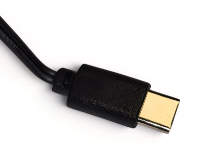 IQ models černý nabíjecí kabel USB na USB-C pro 3,7V 500 mA Li-ion/Li-Po akumulátory