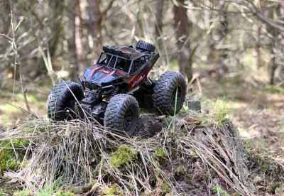 IQ models Obří RC crawler Storm 1/10 - červená