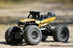 IQ models Obří RC crawler Storm 1/10 - zlatá