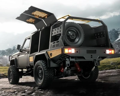 IQ models RC auto Land Cruiser TOYOTA Supertourer - strieborná + náhradný akumulátor