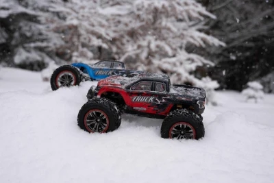IQ models RC auto Monster Truck VORTEX 1/12, 46 km/h+ voděodolné modré