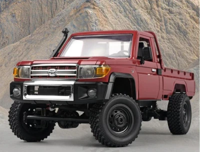 IQ models RC Land Cruiser TOYOTA červená + náhradní akumulátor