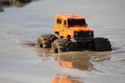 IQ models RC obojživelník Defender 90 - oranžová