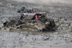 IQ models RC obojživelník MZ-AMBHI - červené