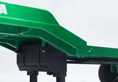 IQ models RC plošinový návěs 1:18 k tahači Scania 770 - zelená metalíza