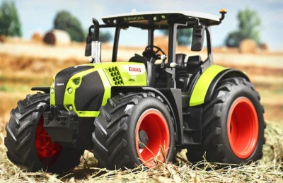 IQ models Arion CLAAS 660 1/16 RC traktor s funkčním postřikovačem