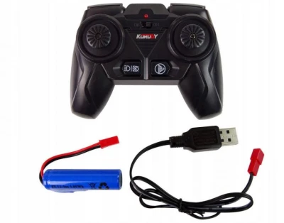 IQ models zelený RC traktor s drapákem na nakládání dřeva