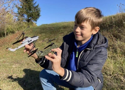 IQ models Blackhawk khaki RC vrtulník