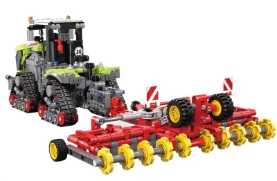IQ models Stavebnice pásového traktoru CLAAS Xerion-5000 1/32 - 1336 dílků
