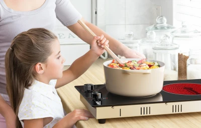 IsEasy LT2V-30 černý dvouzónový keramický sporák