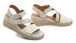 Jana 8-28763-44 béžovo zlaté dámske sandále na klinčeku