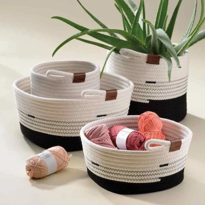 Kela Košík Hedda 32 cm směs bavlna/polyester bílá-černá