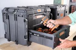 Keter Box ROC Pro Gear 2.0 se dvěma zásuvkami