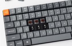 Keychron Bezdrátová nízkoprofilová klávesnice K17 Max RGB Brown Switch (černá) [K17M-H3].