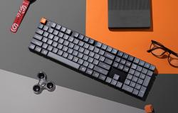 Keychron K5 Max QMK/VIA nízkoprofilová bezdrátová mechanická klávesnice Bílé podsvícení Hnědý spínač