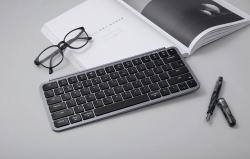 Keychron Ultra tenká bezdrátová klávesnice B1 Pro 2,4 GHz (šedá)
