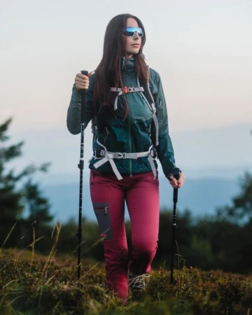KILPI BELVELA-W Tmavě červené dámské outdoorové kalhoty