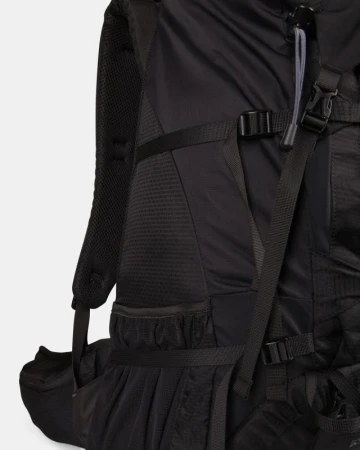 KILPI ECROW 45-U Černá unisex turistická krosna