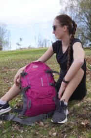 Kubisport Batoh Mountains 40 L turistický růžový