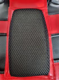 Kubisport Blok (lap) tréninkový pro bojové sporty box/kopy 35 cm UNI červený